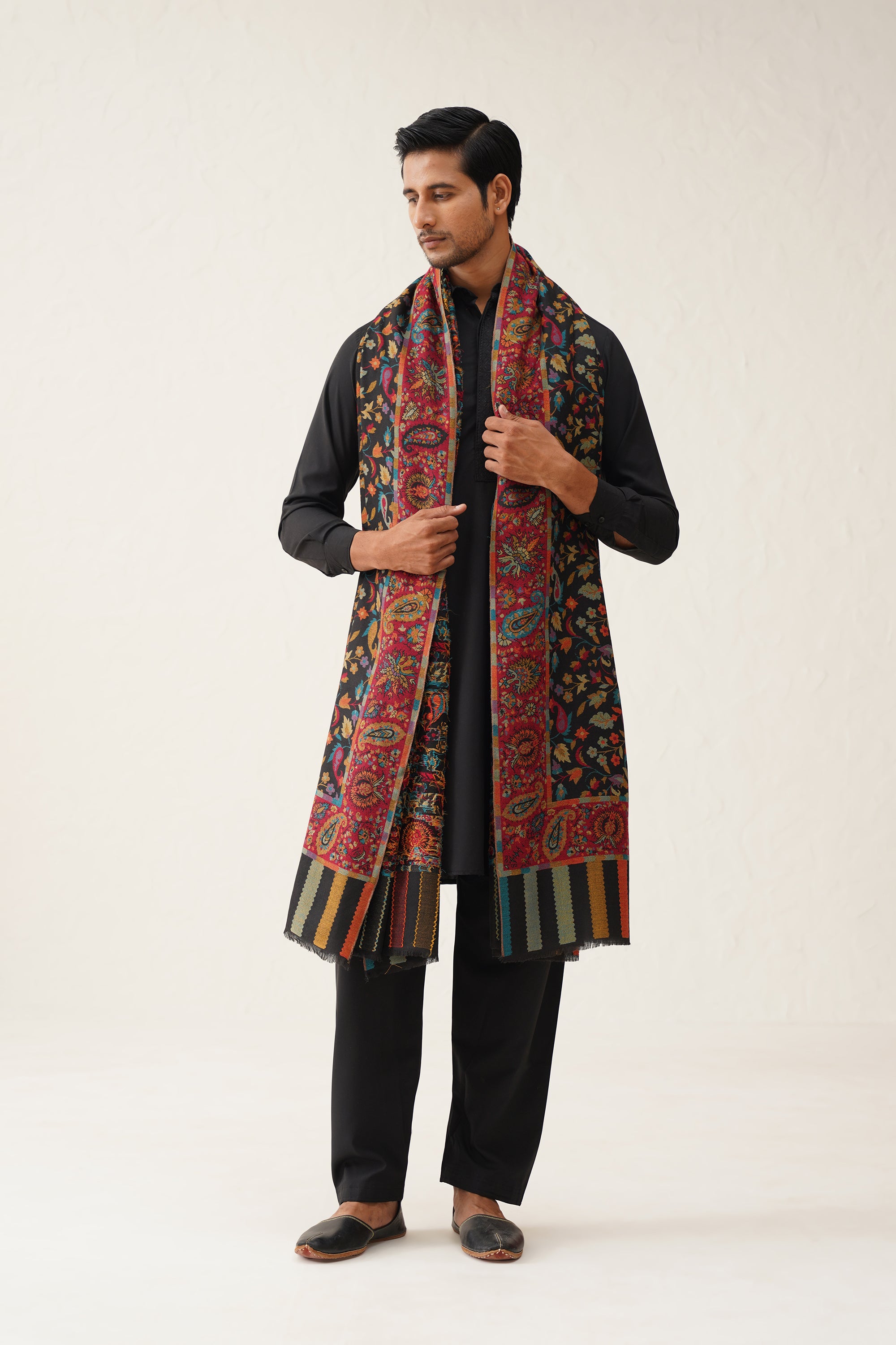 Men's Black Kaani Wool Dusala