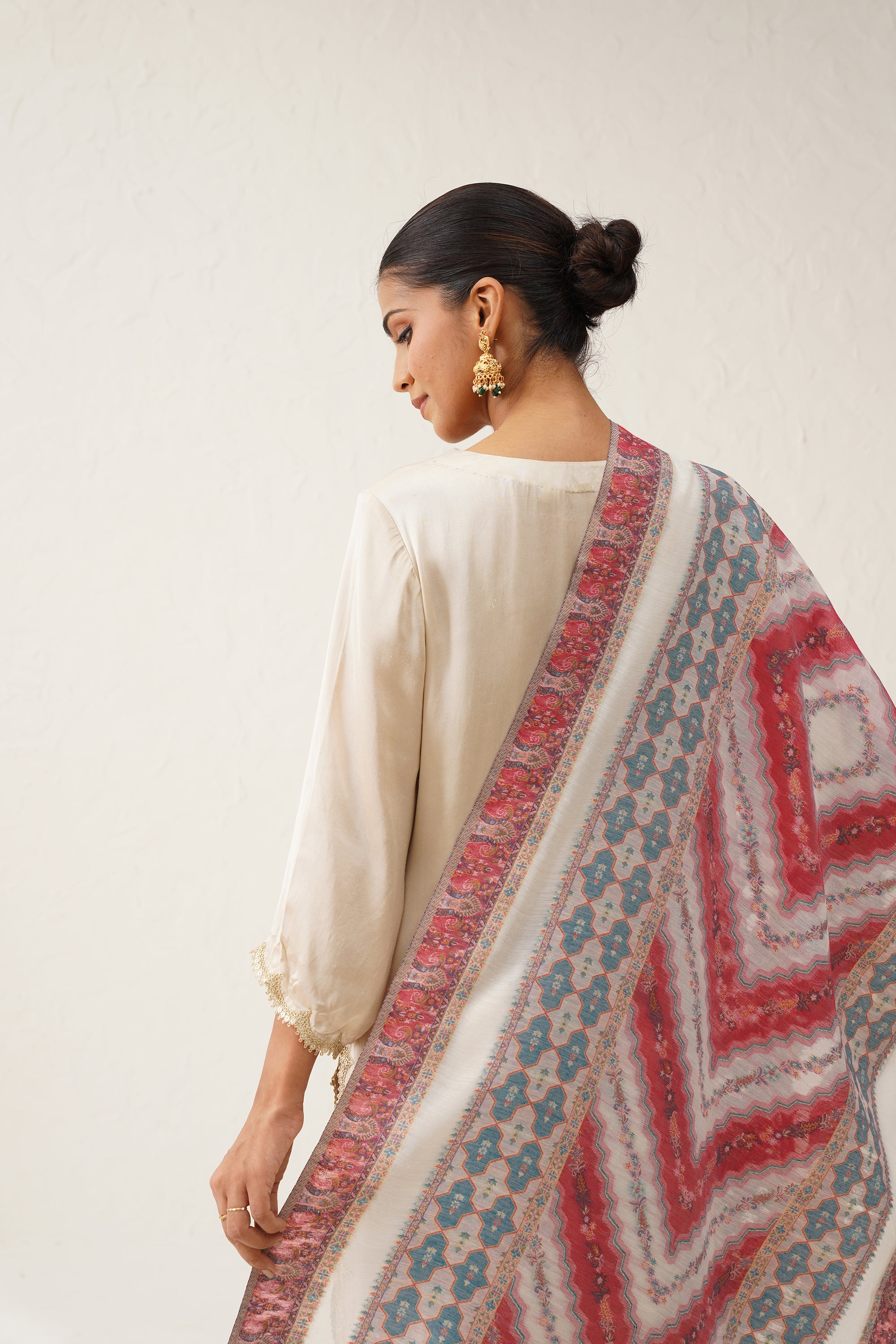 Mallika Kaani Dupatta With Tassels